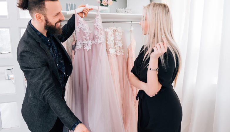 Diferența dintre o rochie de eveniment formală și una semi formală, pe înțelesul tuturor